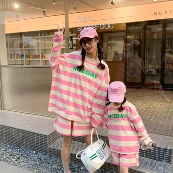 אמא ובן התאמת קבוצות אמא ובת תלבושות שווה סגנון קוריאני ילדים אופנה בגדי נשים, בגדי ילדים העליון חליפה קצרה