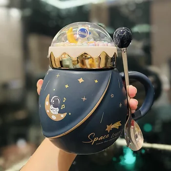האסטרונאוט סדרה ספל קרמיקה עם מכסה, כפית, כוס הקפה כמה מים כוס Kawaii כוס חמוד ספל המקורי ארוחת בוקר כוסות בנות מתנה