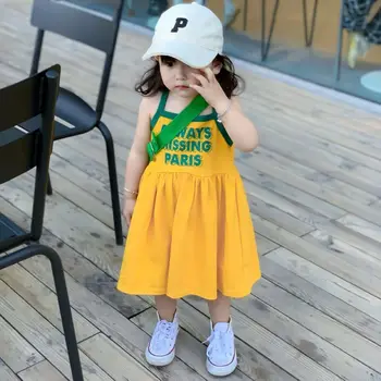 סגנון קוריאני בגדים לנערות התינוק ילדים שמלה צהובה ללא שרוולים טלאים מתוקים, די רזה אופנה פשוטה